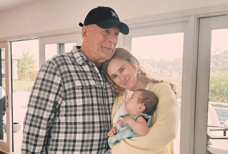Bruce Willis con la figlia Rumer e la sua prima nipotina